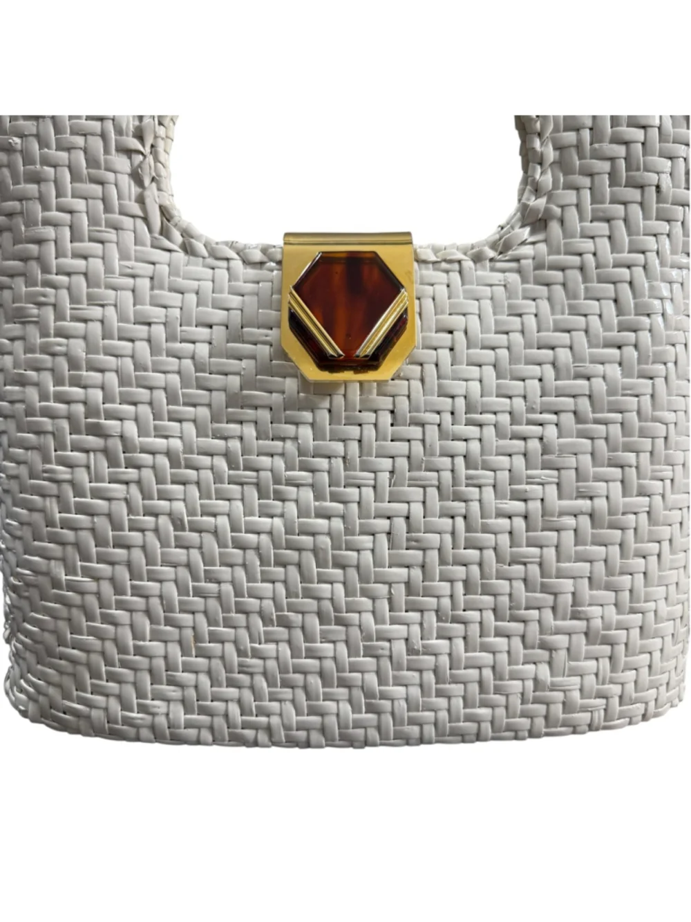 Vintage Vanessa Italy White Wicker Basket Handbag Top Handle Tortoise Clasp
